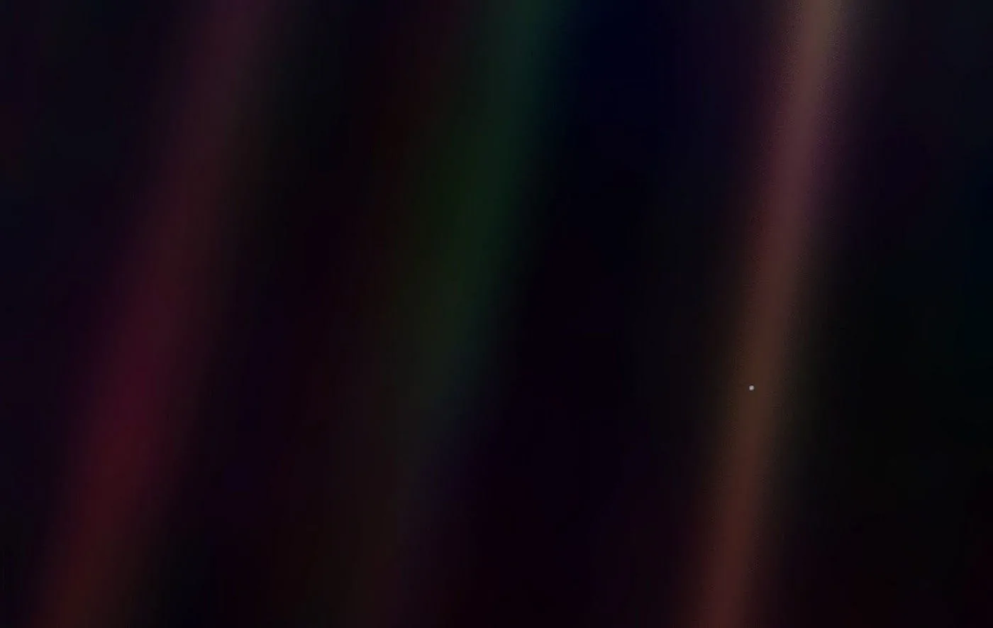 Tiny Little Dot Right Image Earth Seen Voyager 1
